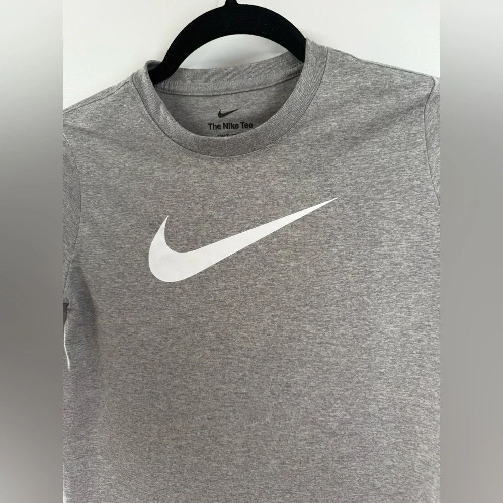 EUC Nike Grey The Nike Tee Shirt - Picture 4 of 6